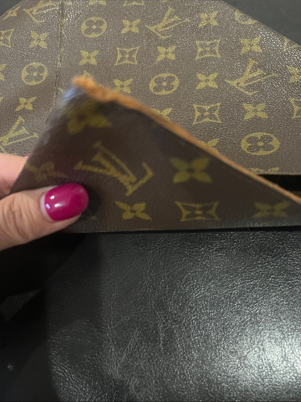 Louis Vuitton Monogram Envelope Beiefcase in Brown with Gold Hardware-Project - Picture 11 of 12